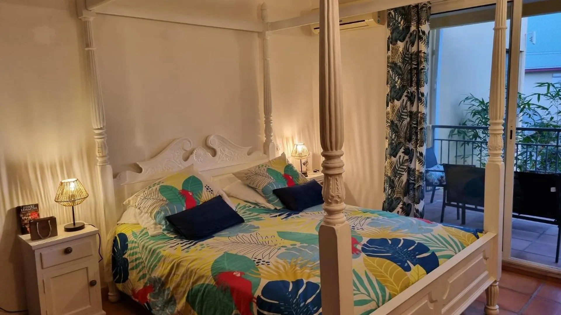 Villa Papaye Les Pieds Dans L'Eau Orient Bay Saint Martin Sint Maarten